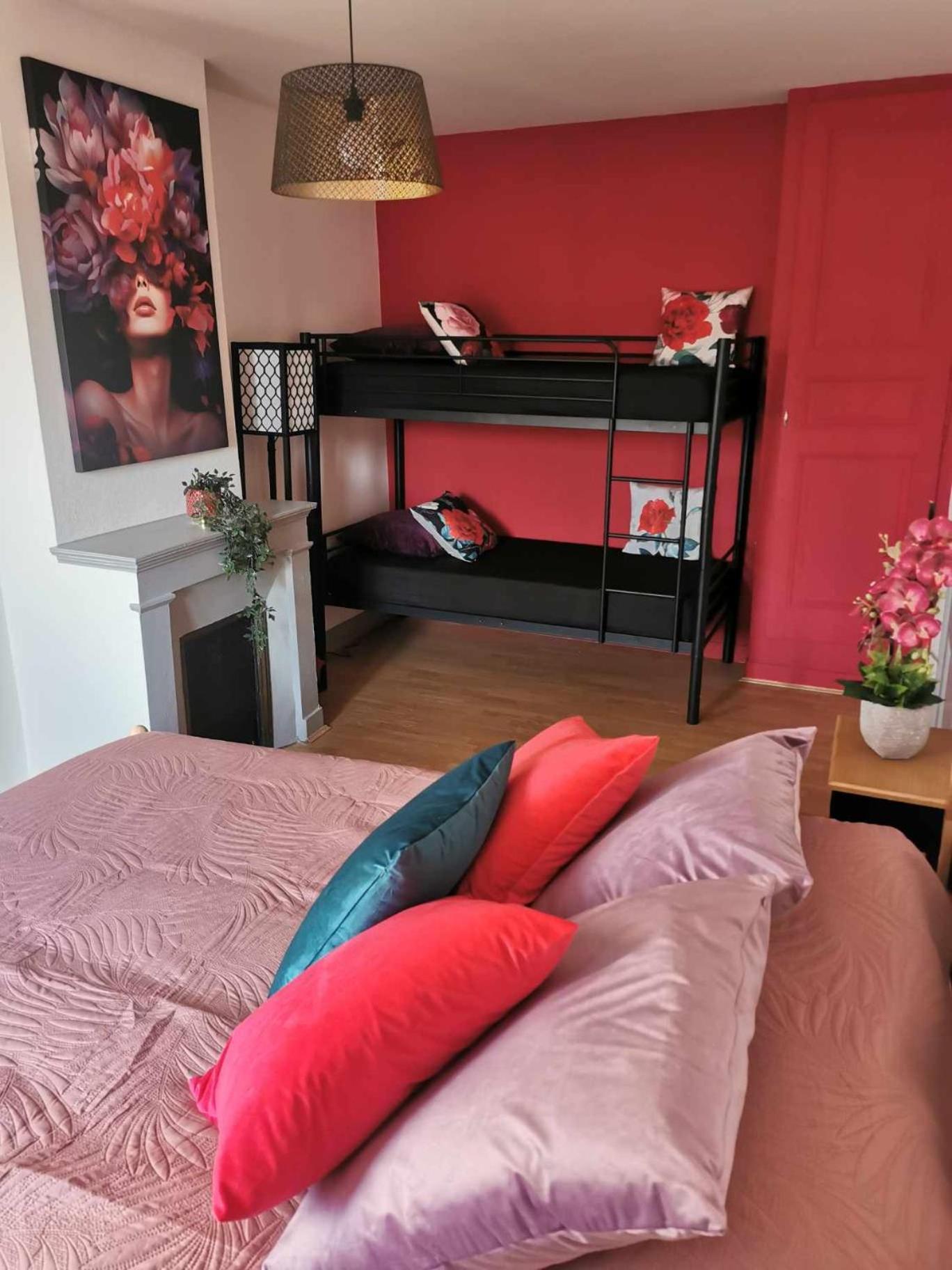 Bel Appartement De 1 A 7 Personnes อ็องแบร์ ภายนอก รูปภาพ