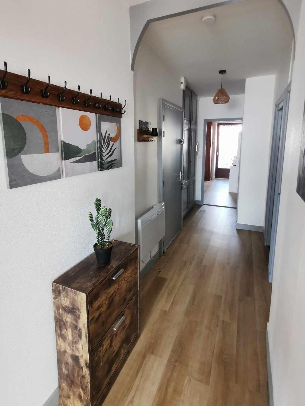 Bel Appartement De 1 A 7 Personnes อ็องแบร์ ภายนอก รูปภาพ